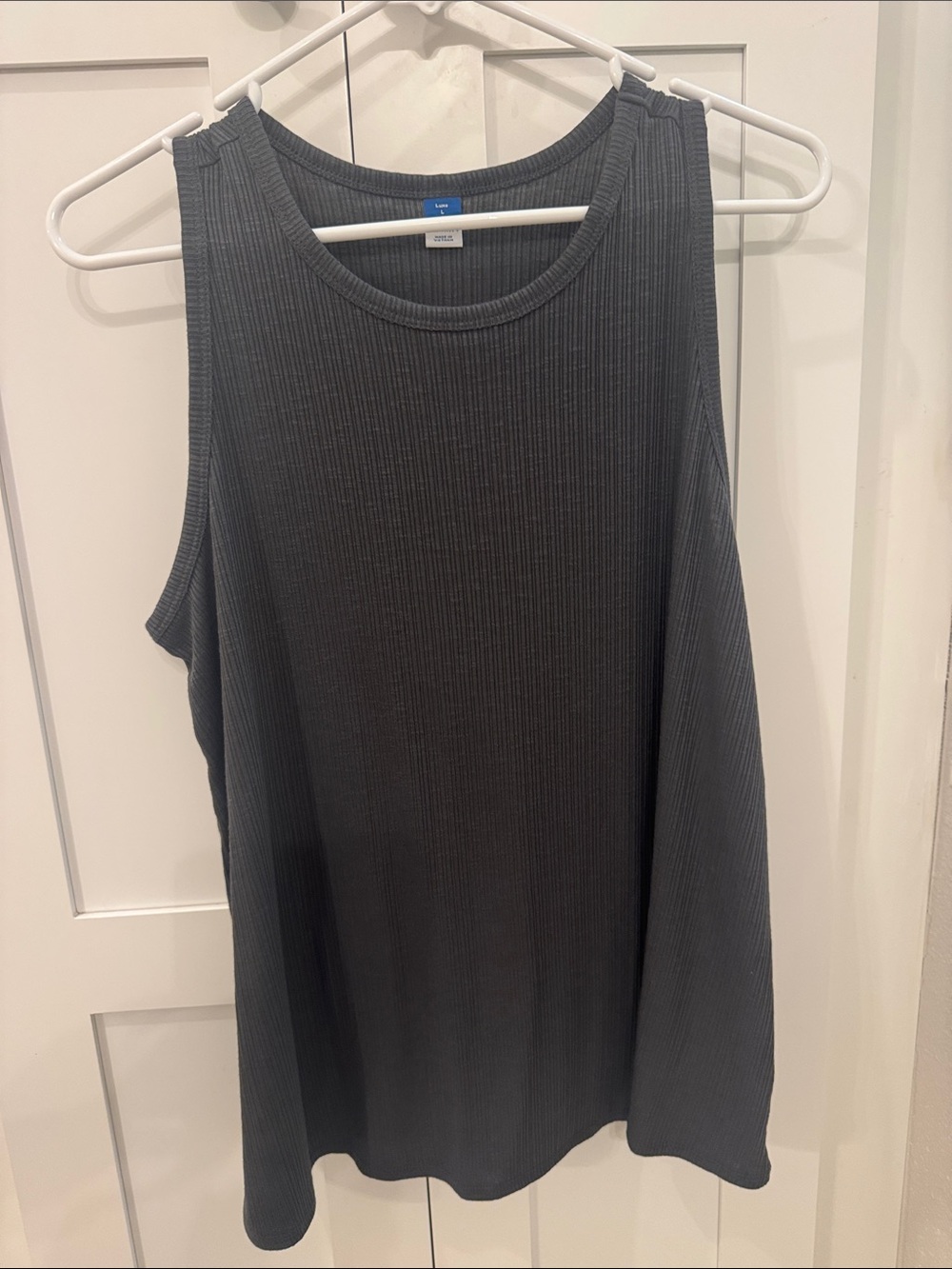 Old Navy Ribbed Sleeveless Tank Top (Size Large) Gray.